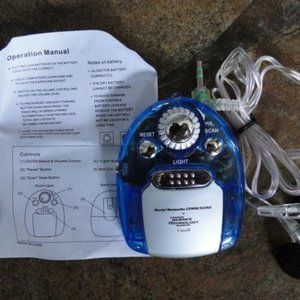 VINTAGE PORTABLE / CLIP ON FM RADIO